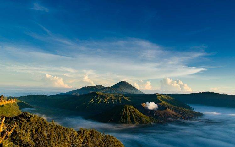 334322-photography-nature-landscape-sea-water-volcano-Indonesia-748×468